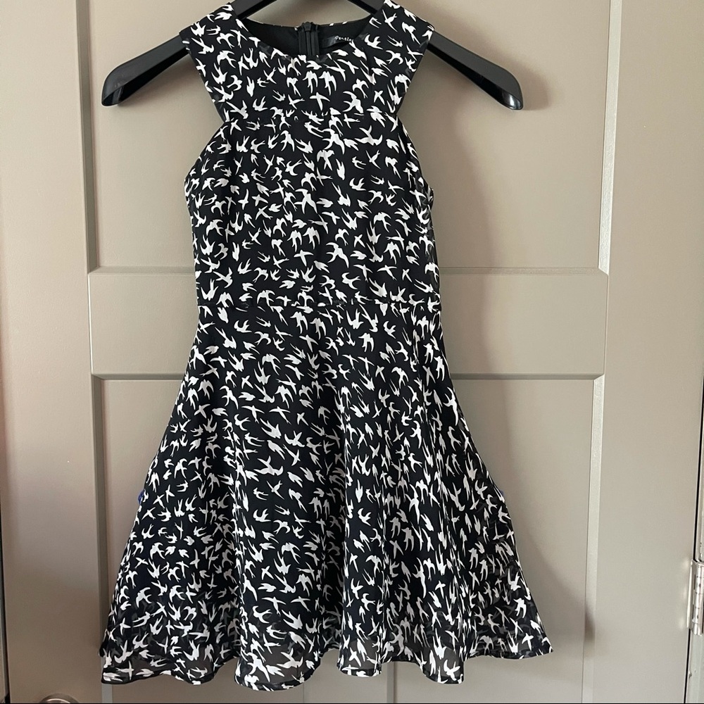 Kids/Girls Black Sleeveless Dress Size M